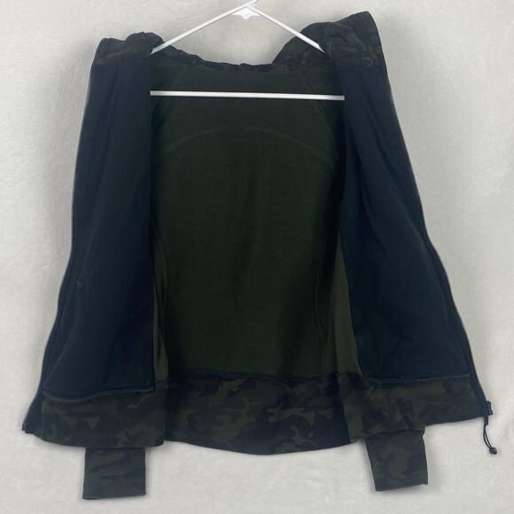 Lululemon Scuba Zip Up Sweater Womens 8 Green Camouflage Hooded Sweatshirt - Picture 4 of 10